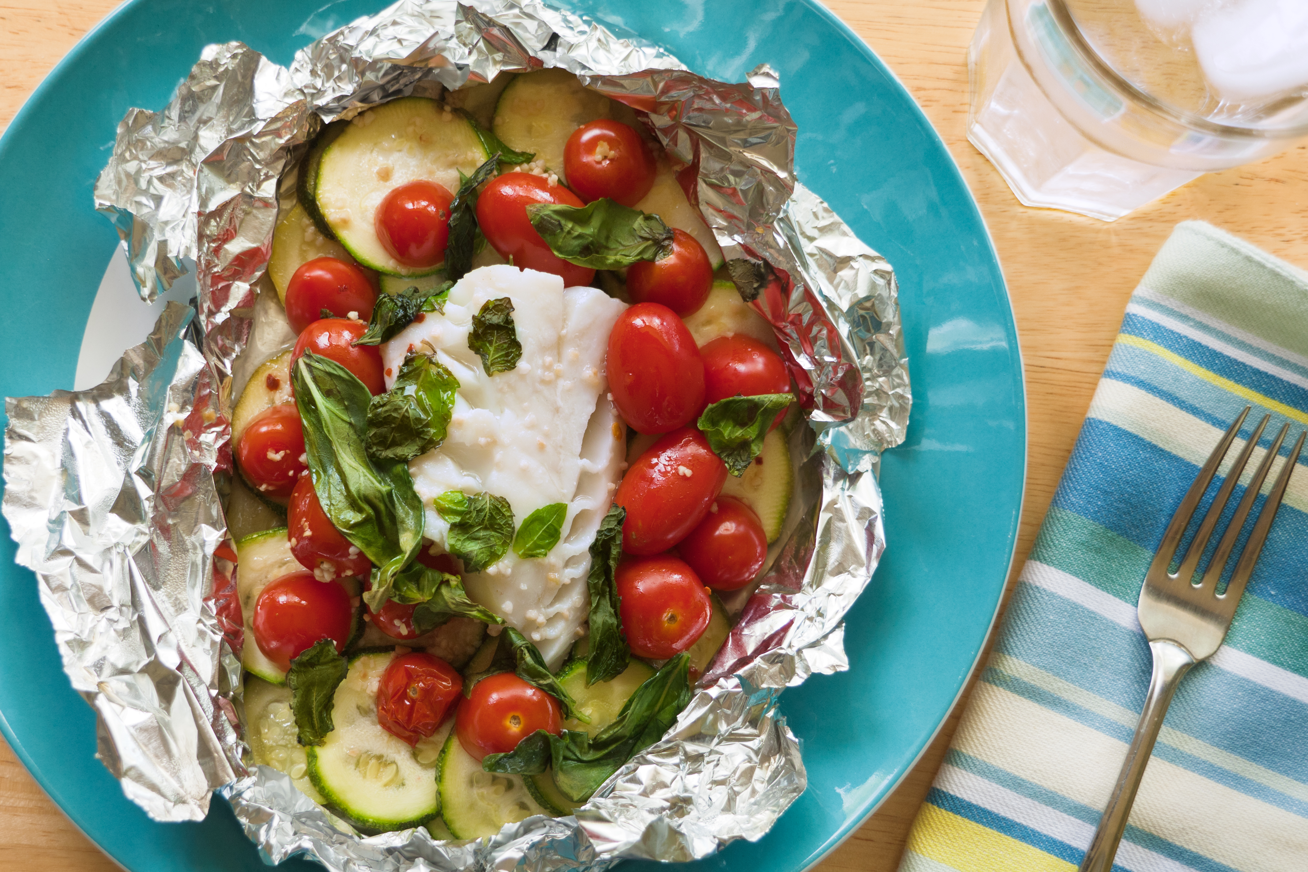 Cod Packets with Zucchini, Tomatoes and Mint