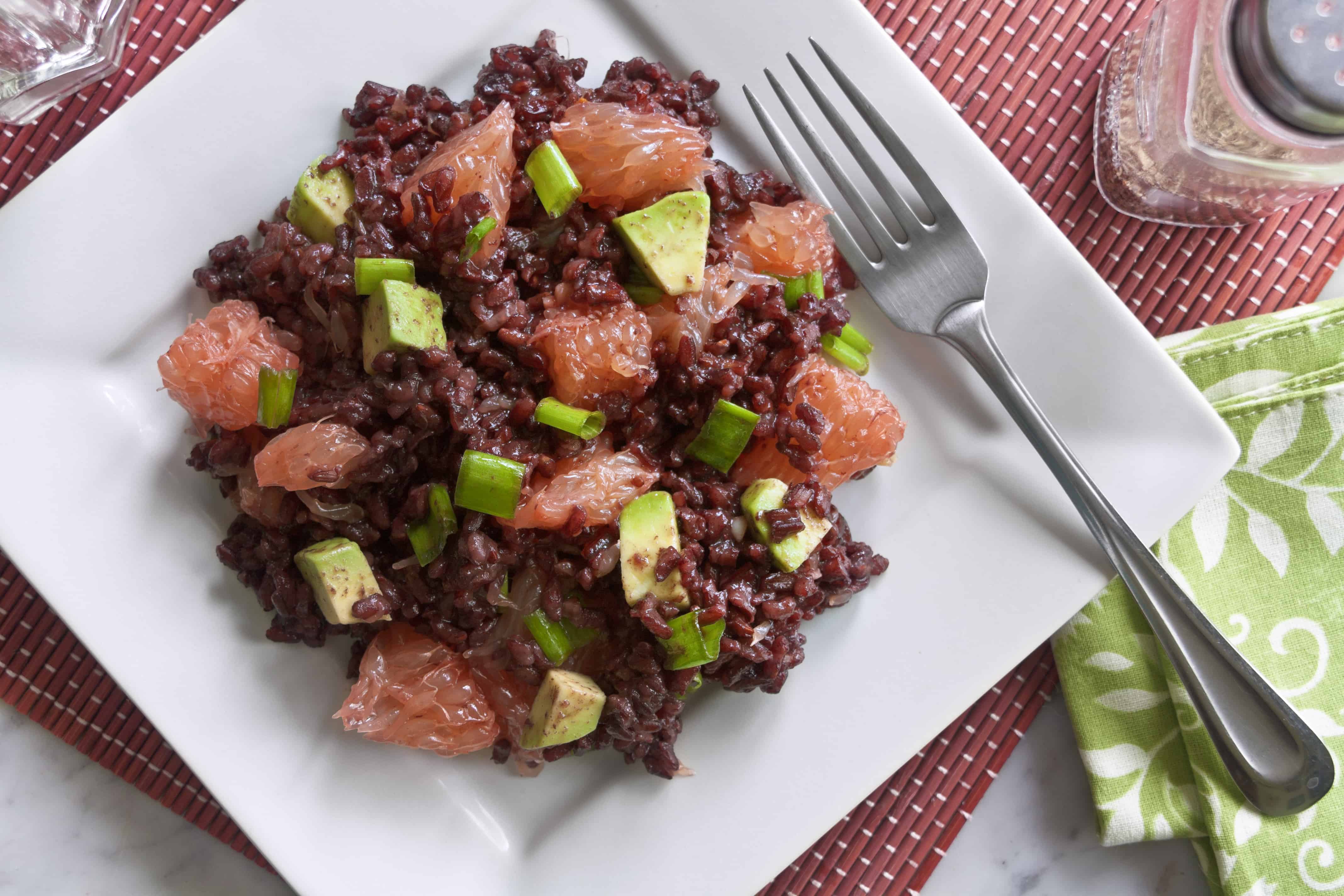 Black Rice Salad with Avocado & Grapefruit - Guiding Stars