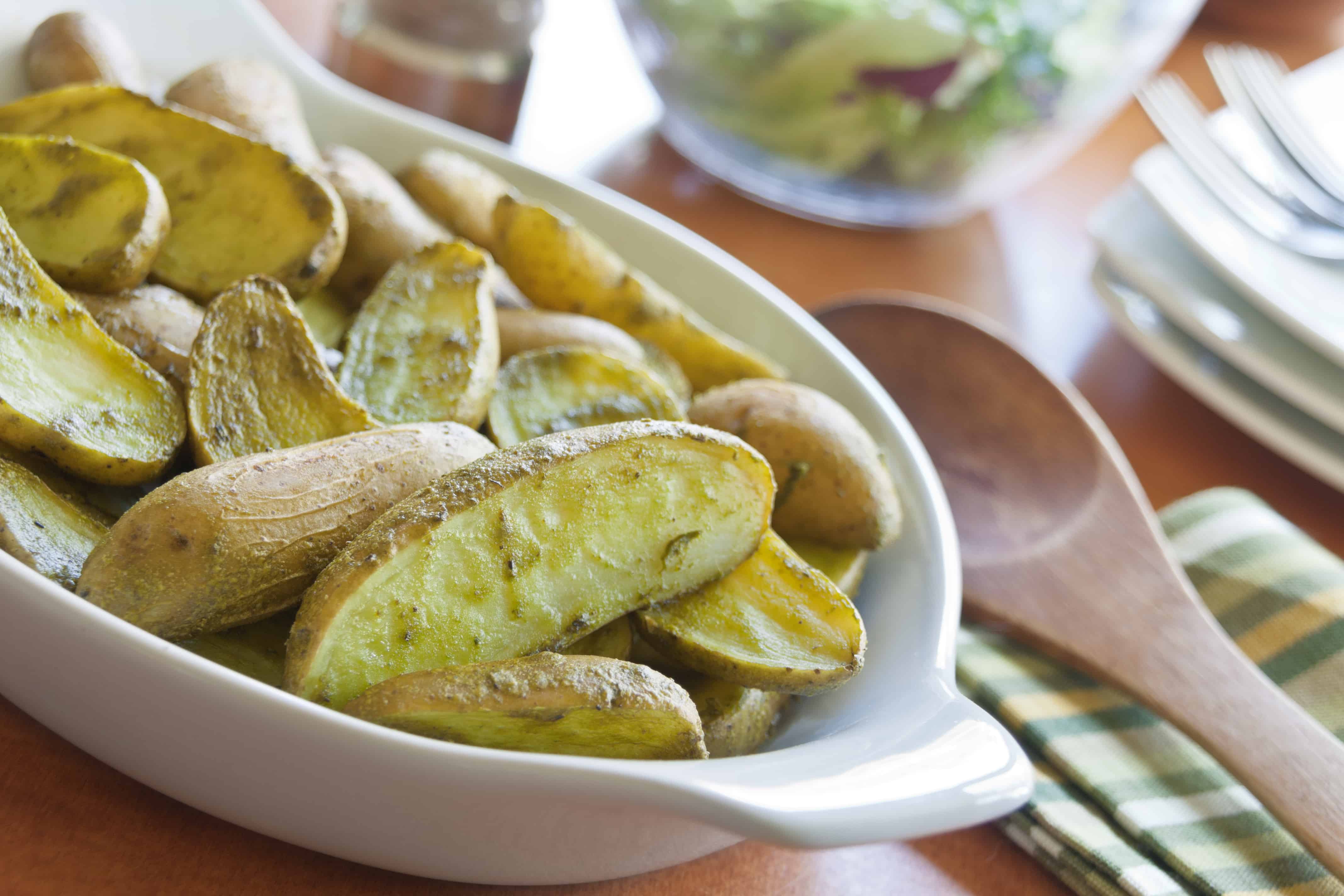 https://guidingstars.com/wp-content/uploads/2012/04/Spinach-Roasted-Fingerlings_74126802804.jpg