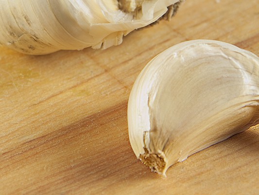 Garlic on Cutting