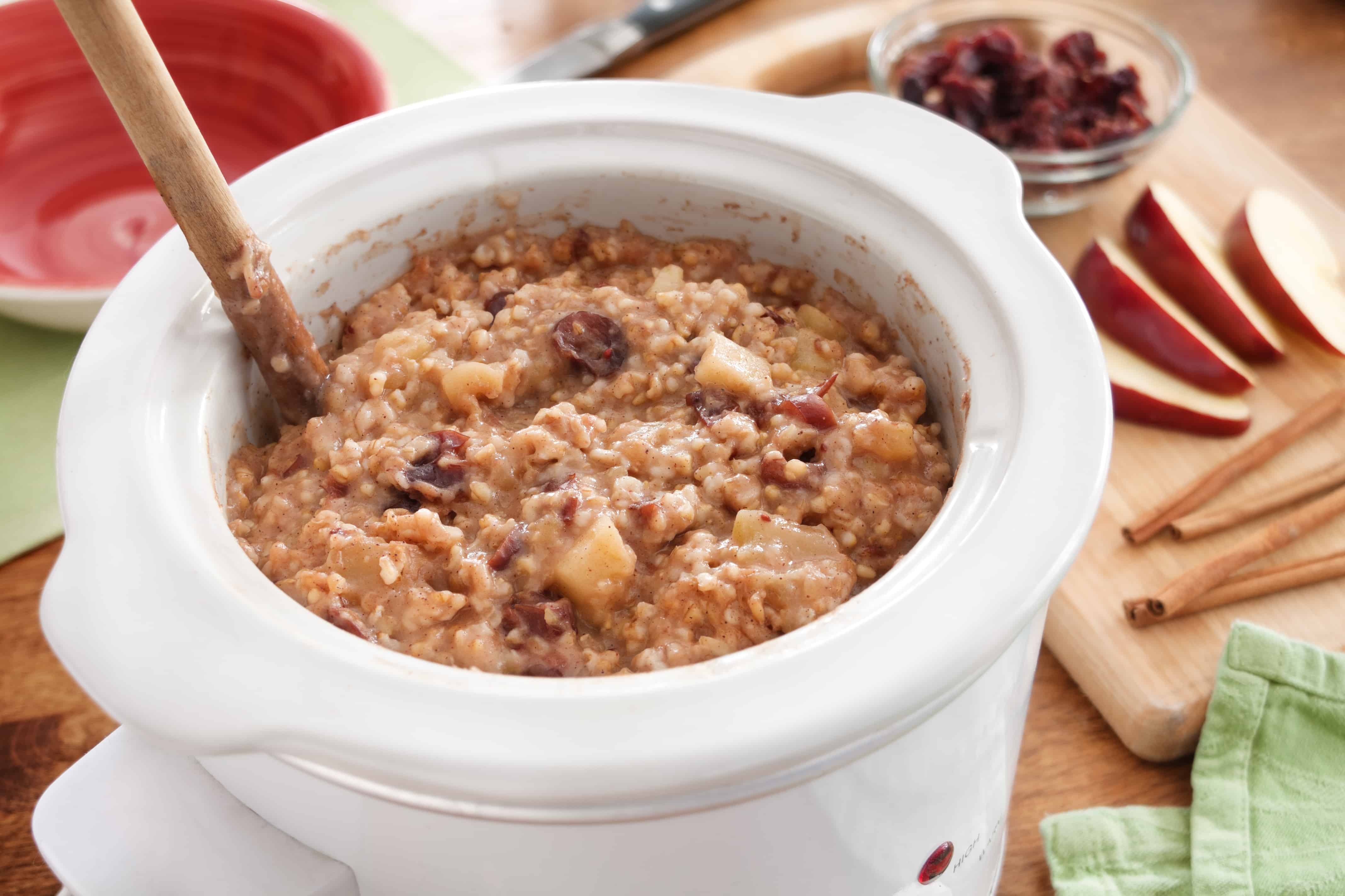 Slow Cooker Apple-Spice Oatmeal - Guiding Stars