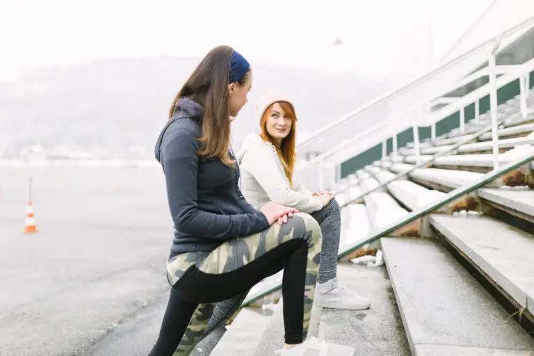 women-exercising-in-the-winter