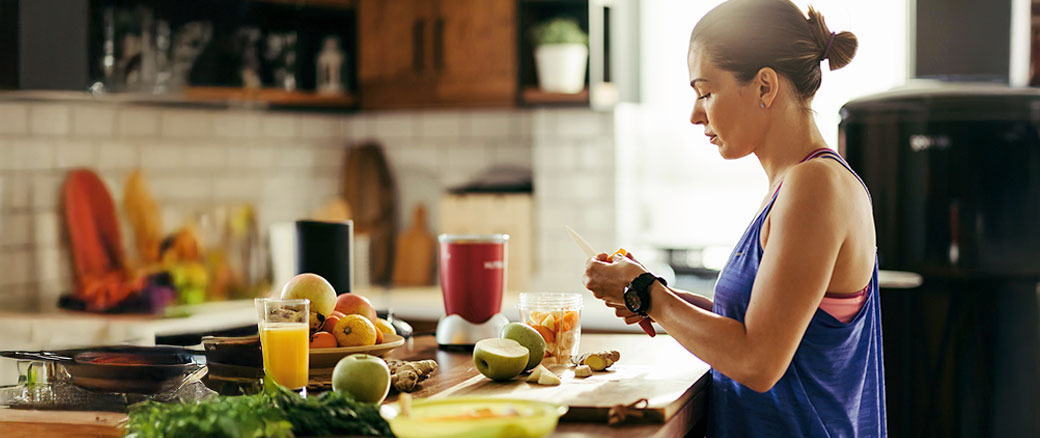 family-making-a-pancake-breakfast