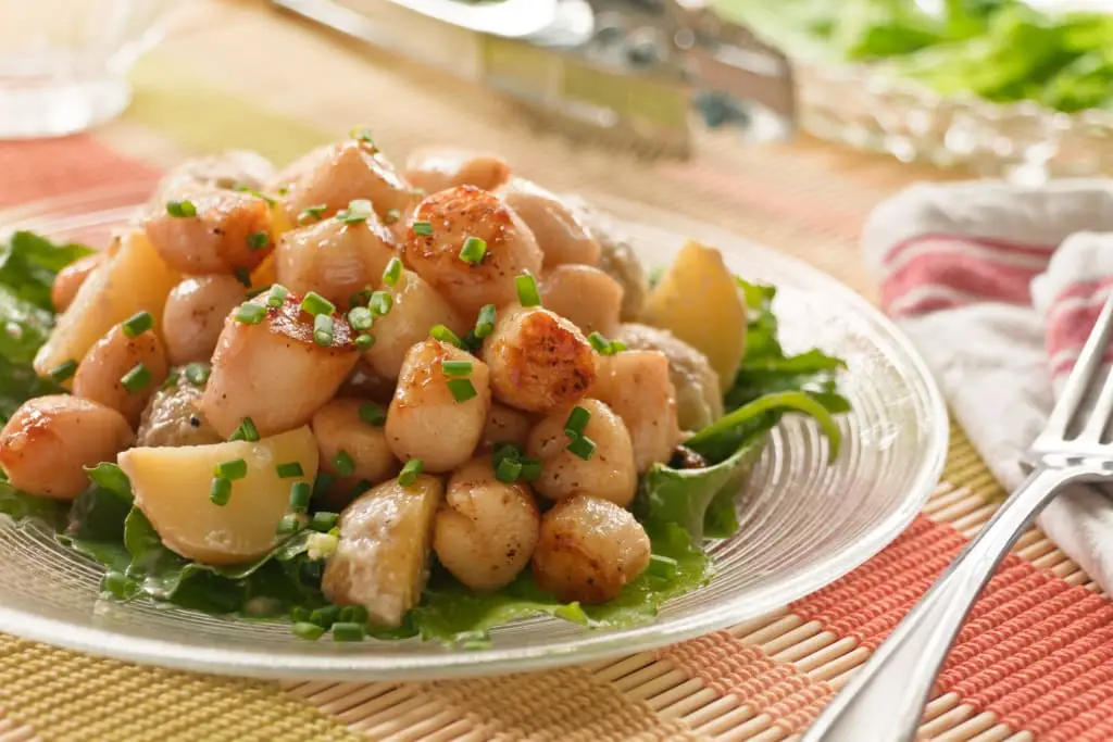 Seared Scallops With New Potatoes & Field Greens